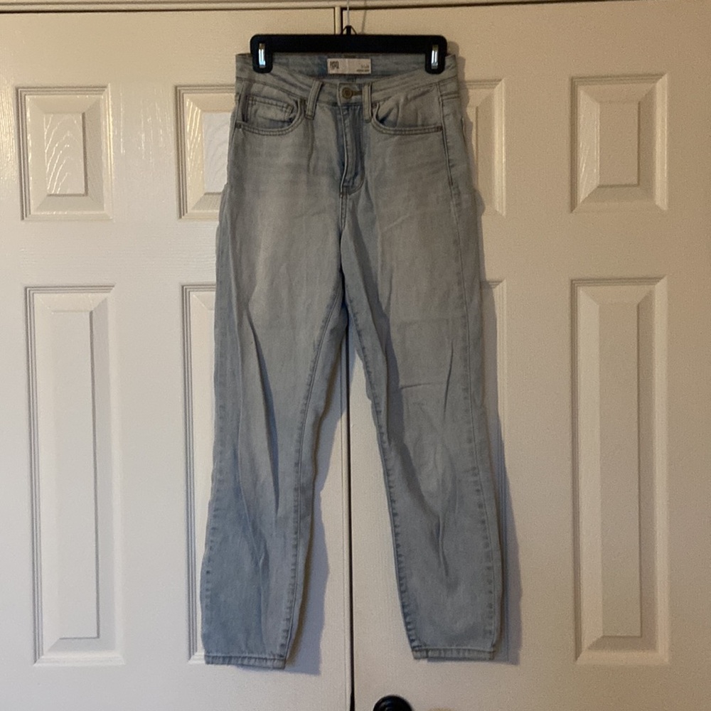 RSQ Tilly’s Lightwash Mom Jeans